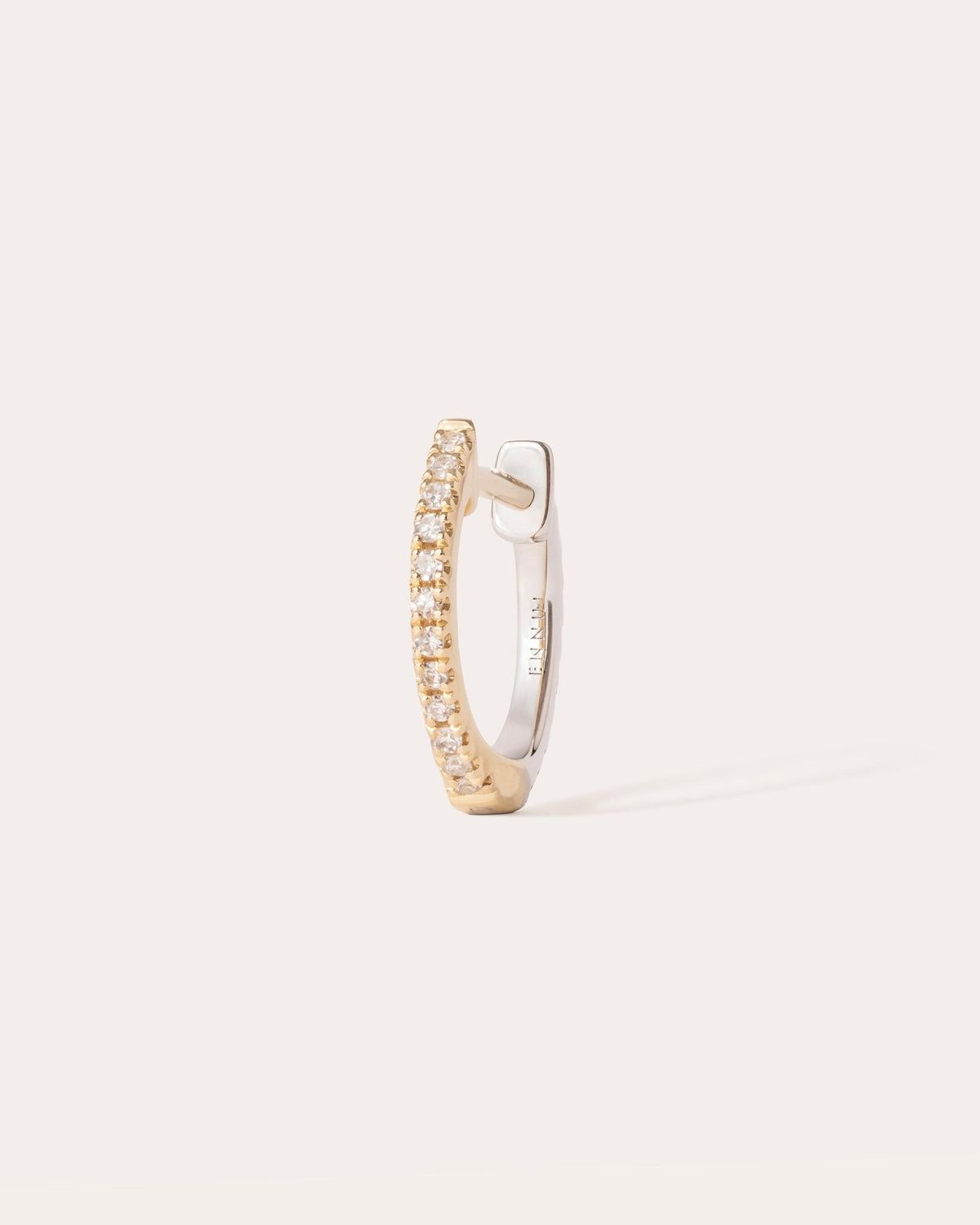 Hera hoop in 14k white gold, detail view.