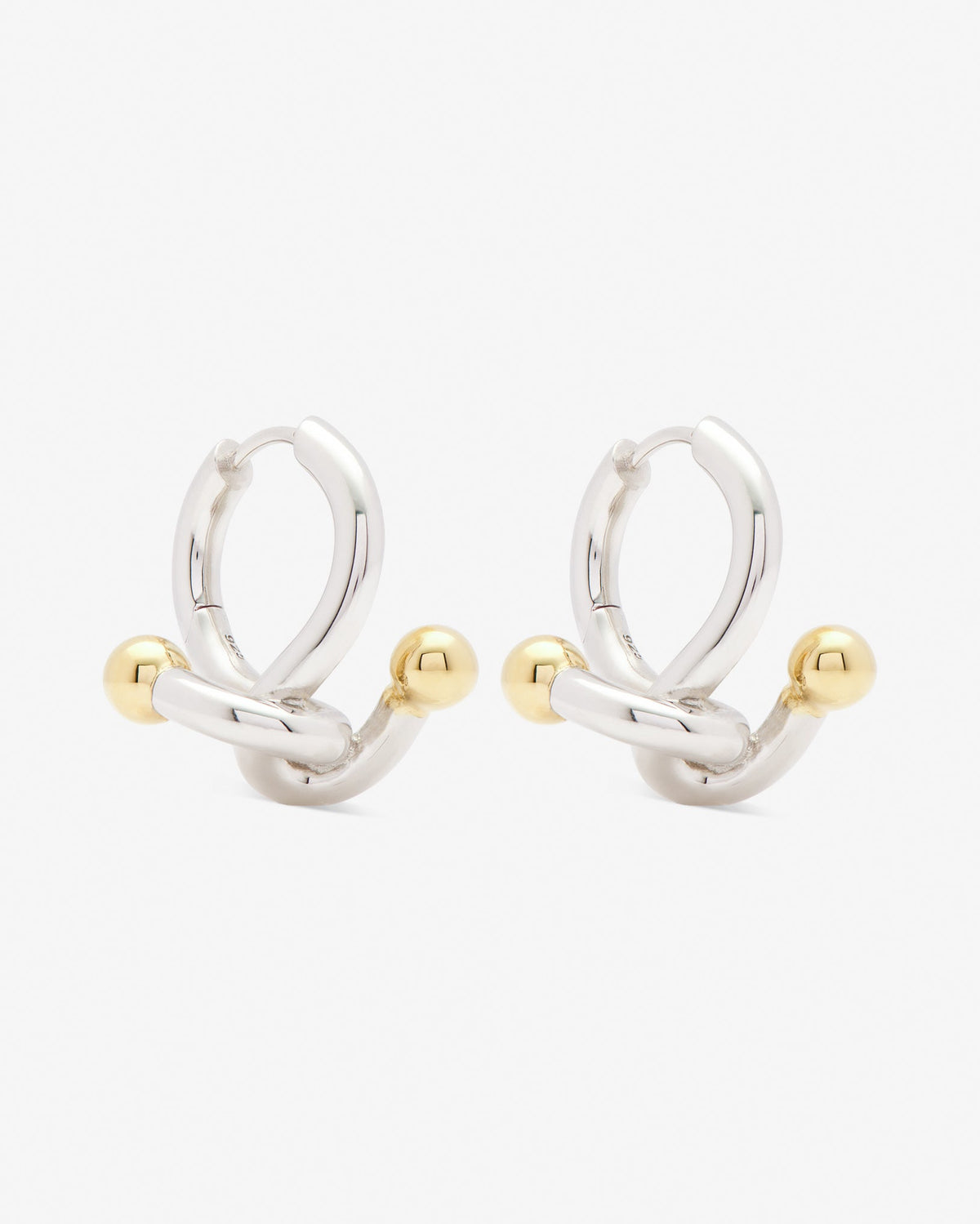 Falcat earrings in 925 silver.
