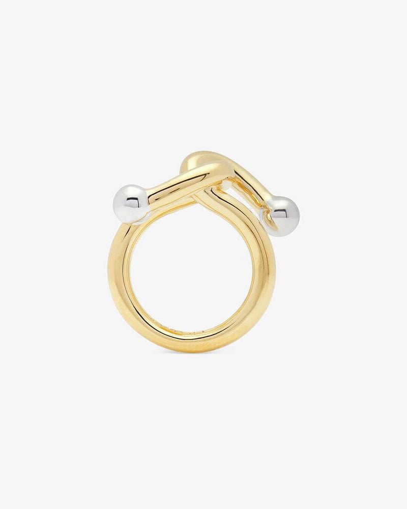 Falcat ring in 925 silver, detail view.