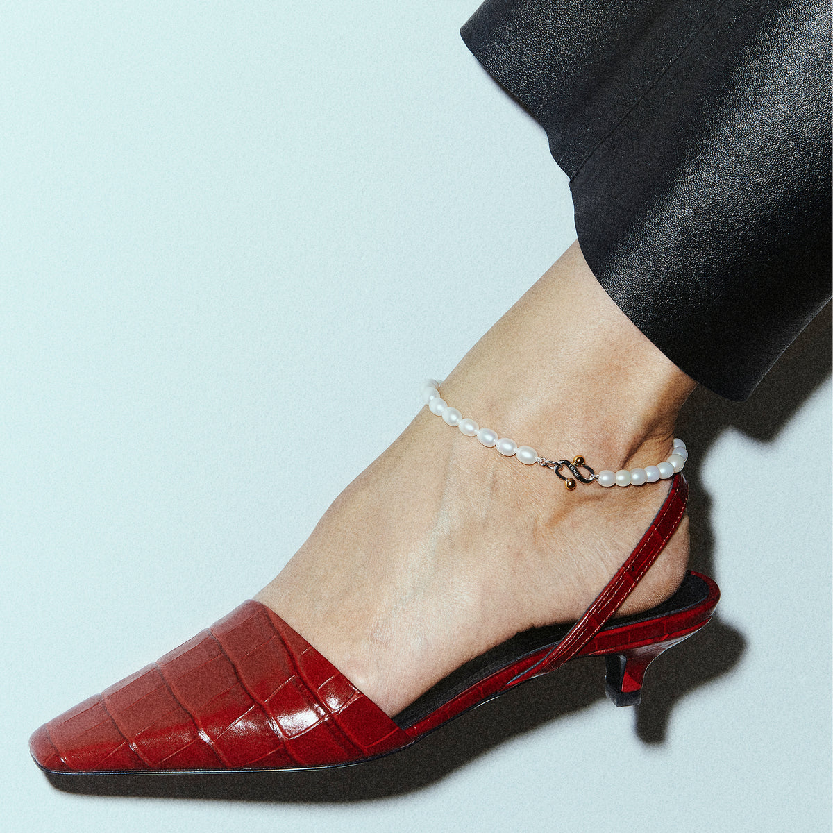 Era Anklet.