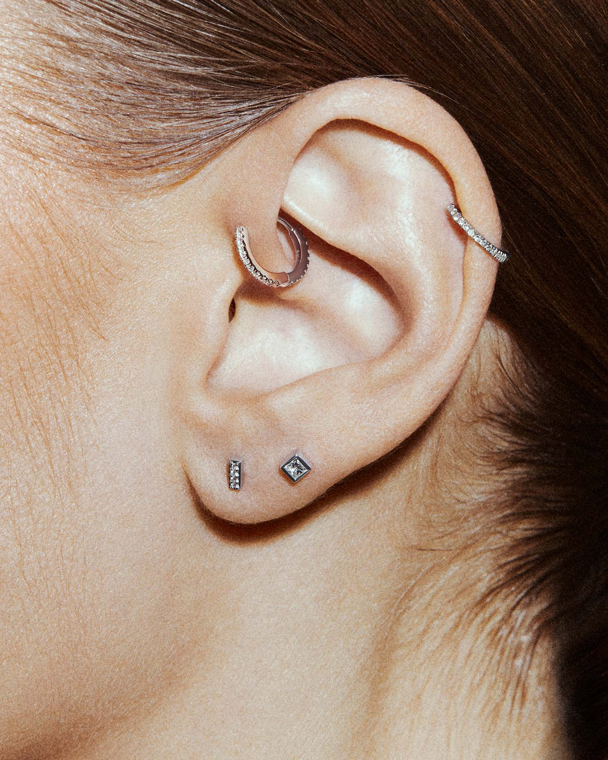 Avant labret, shown worn.