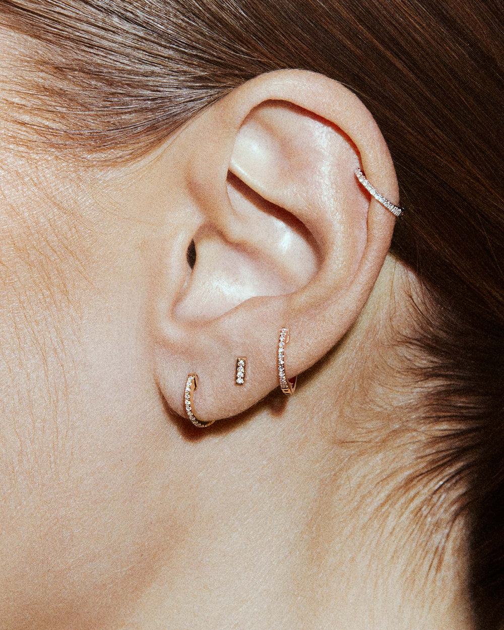 Avant labret, shown worn.