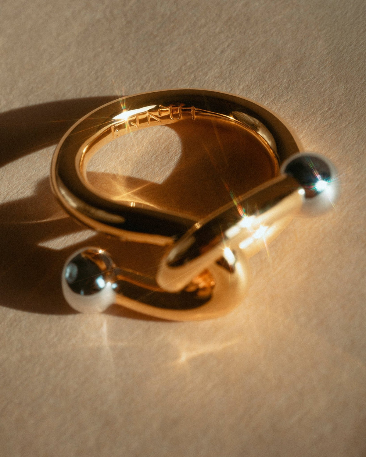 Falcat ring in 925 silver, detail view.
