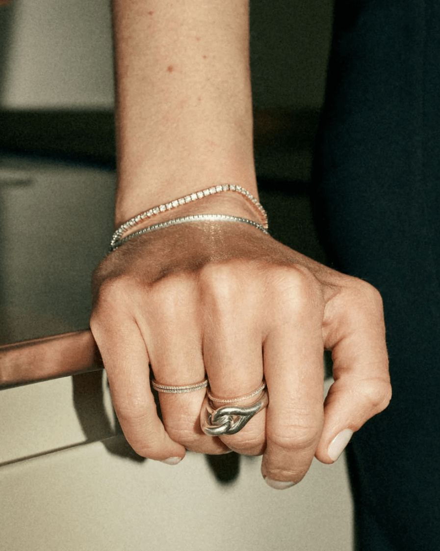 Hera ring, detail view.