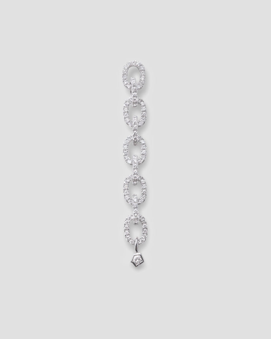 Echo link pendant in 14k white gold, set with a natural diamond.